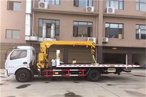 洛扎附近汽车轮胎更换